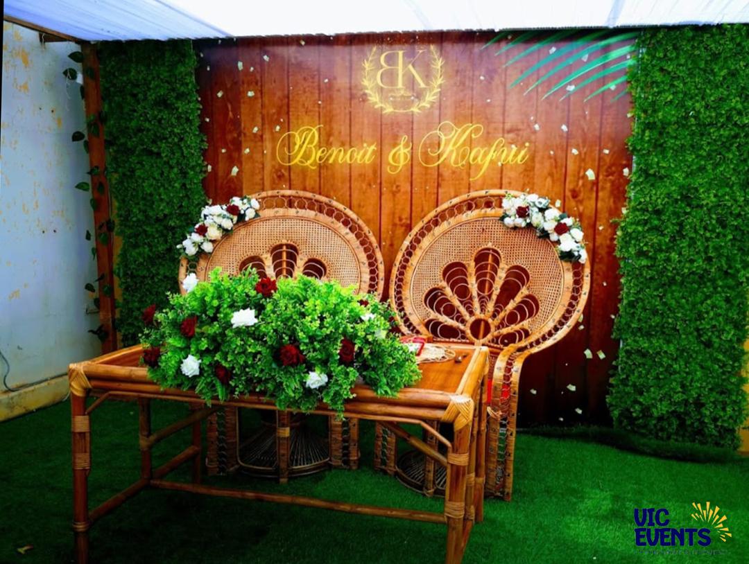 Table de réception décorée
